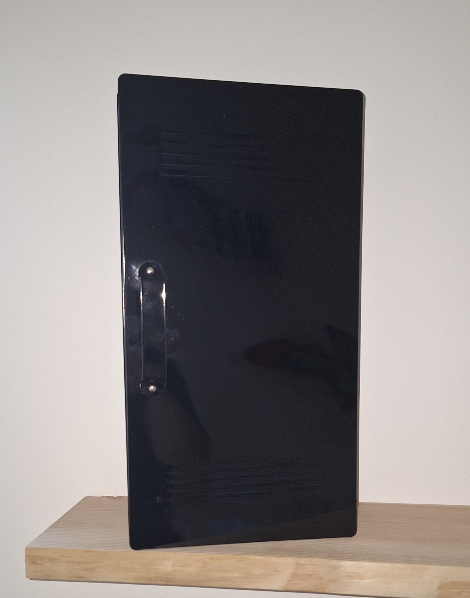 Tøjskab til bamse eller dukketøj